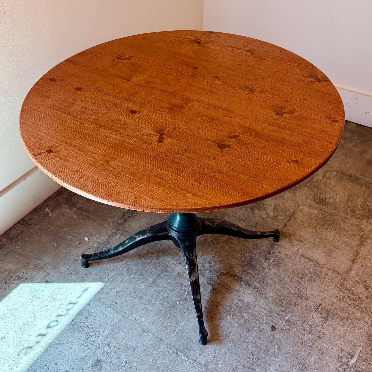 David Marsh 40" Round Dining Table with Iron Base