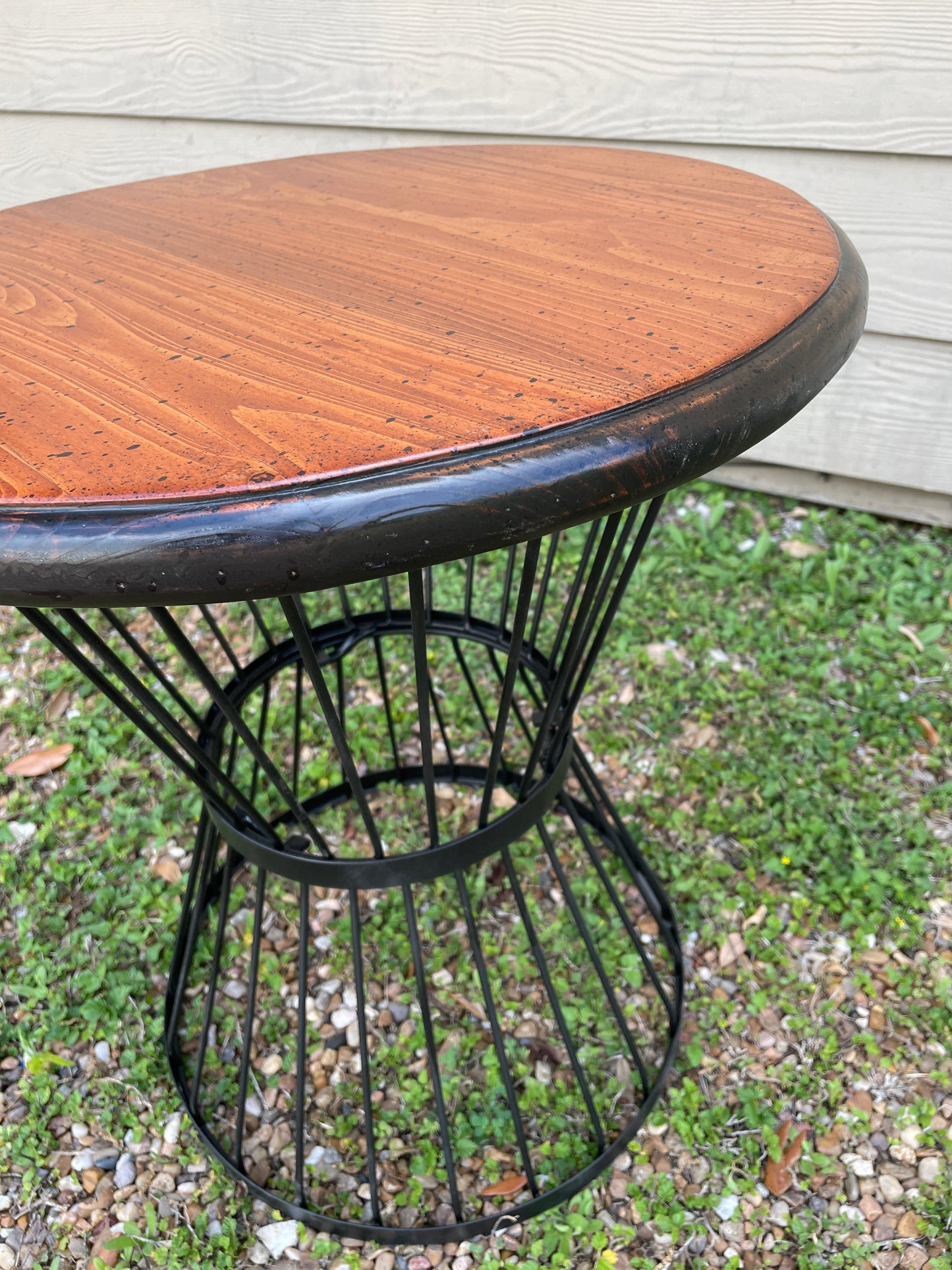 David Marsh 20" Round Refurbished Hour Glass Wire Table
