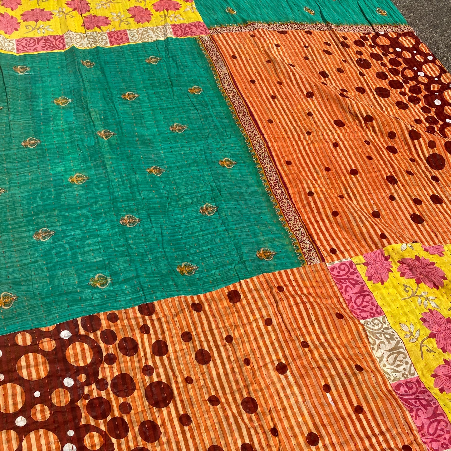 Kantha Patchwork Quilt with Shams- Full/Queen