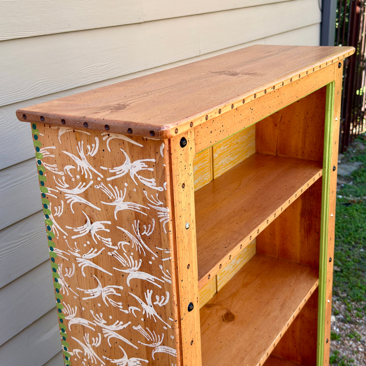 Tommy Lewis Marsh Style 5' Vertical Bookshelf