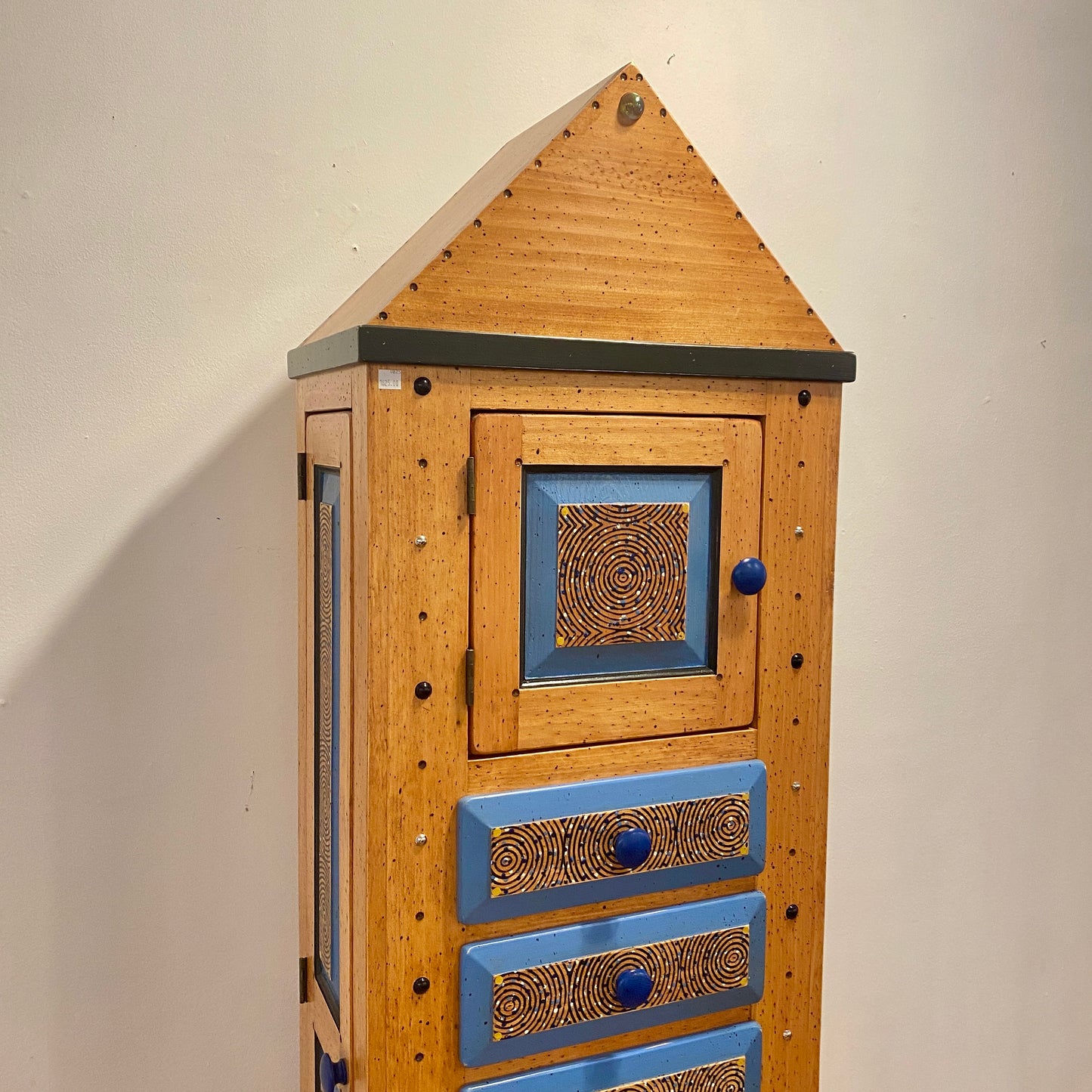 Tommy Lewis Marsh Style Jewelry Catchall on Legs