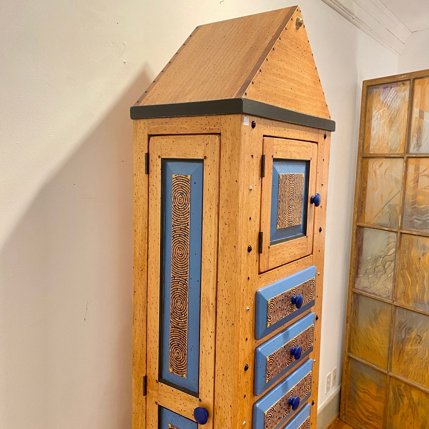 Tommy Lewis Marsh Style Jewelry Catchall on Legs