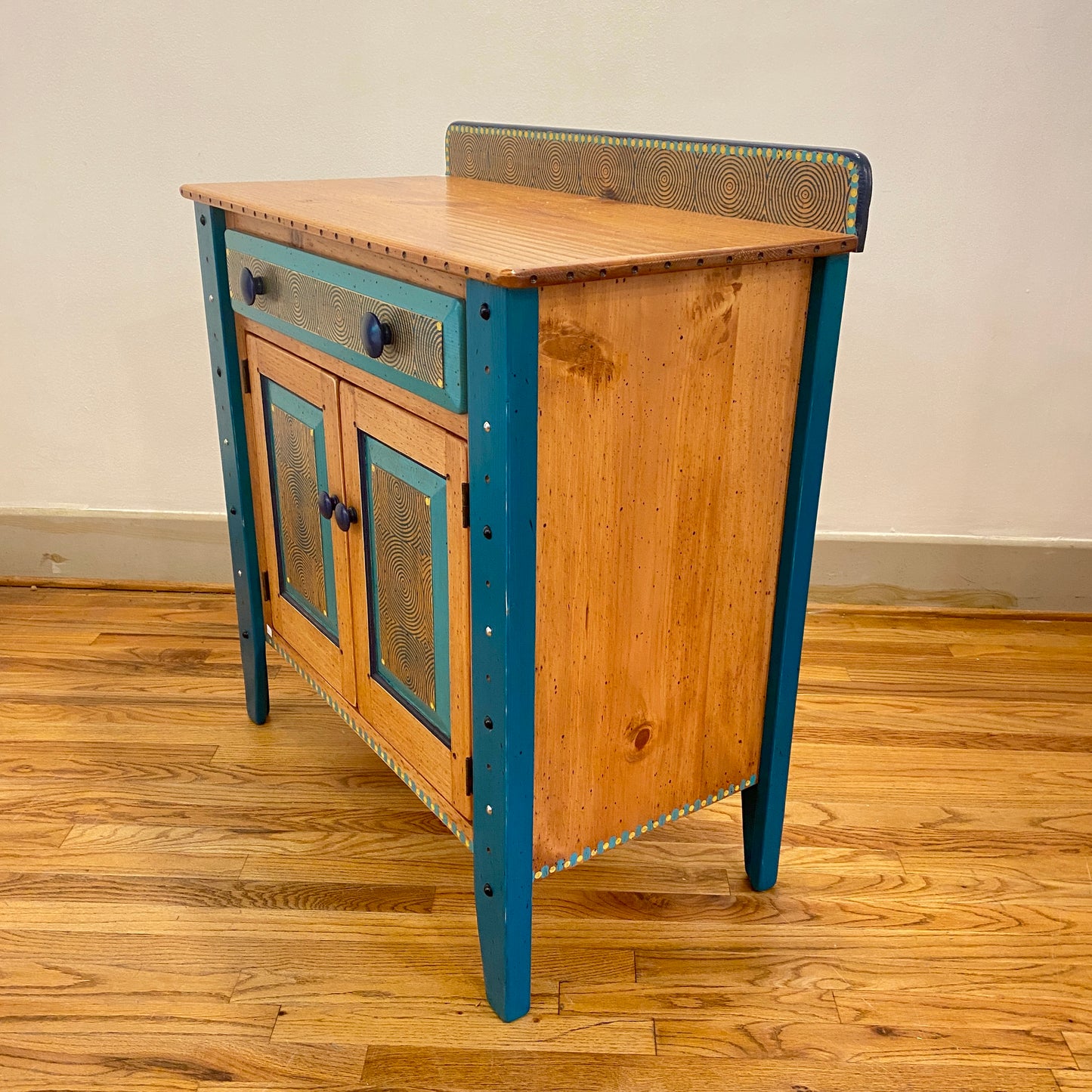 Tommy Lewis Marsh Style Washstand on Legs