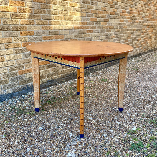 David Marsh 42" Round Dining Table