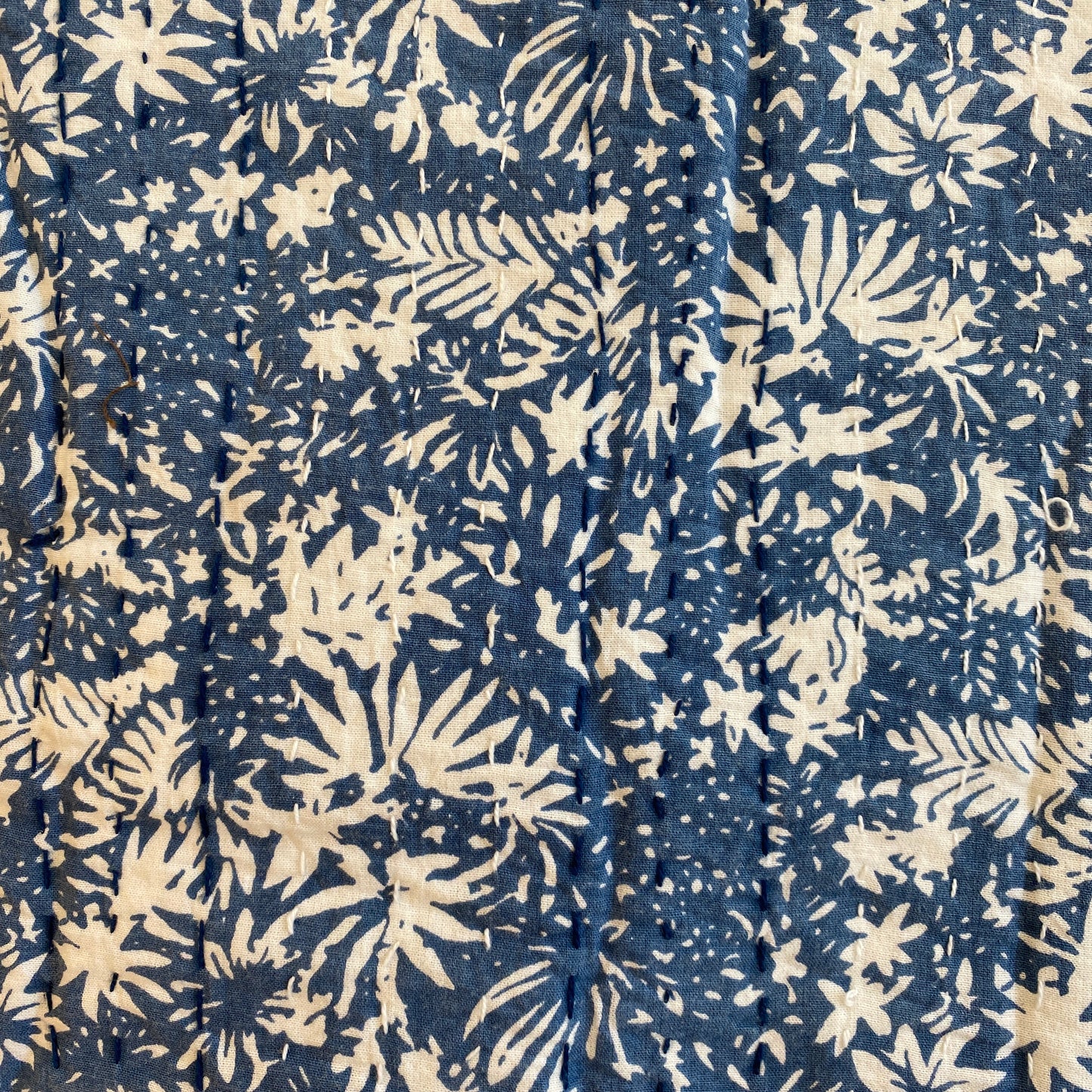 White Flowers Indigo Screen Print Bedspread - Queen