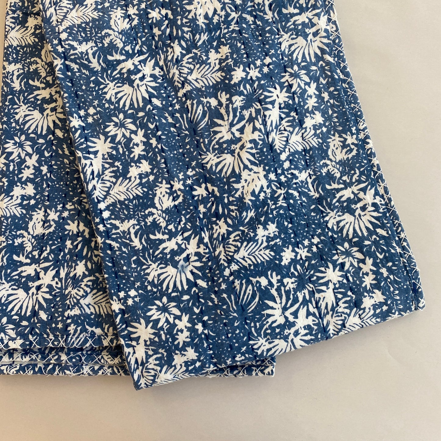 White Flowers Indigo Screen Print Bedspread - Queen