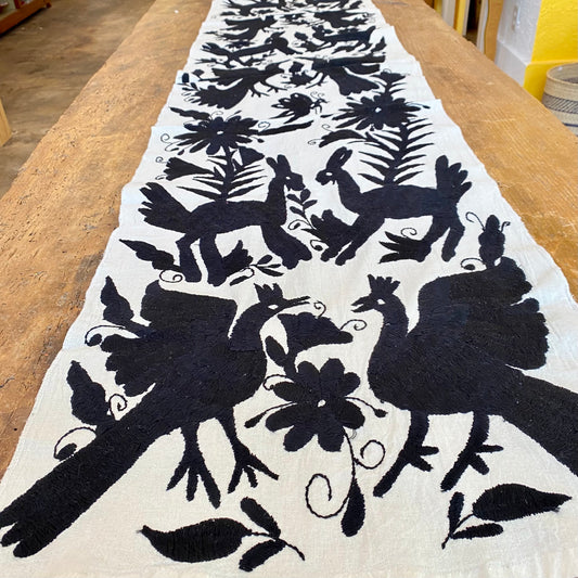 Large Otomi Table Runner- Black