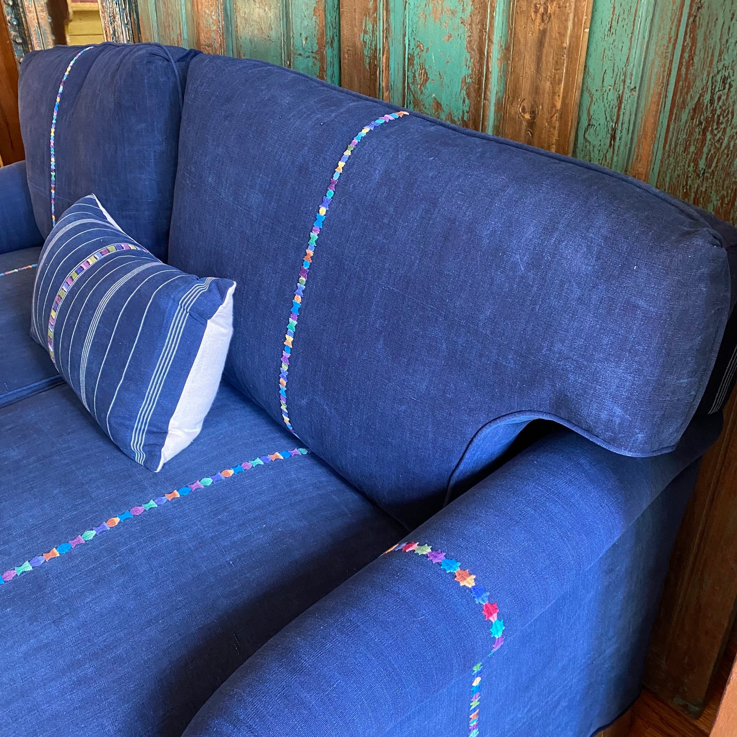 Sofa/Couch with Guatemala Corte Upholstery