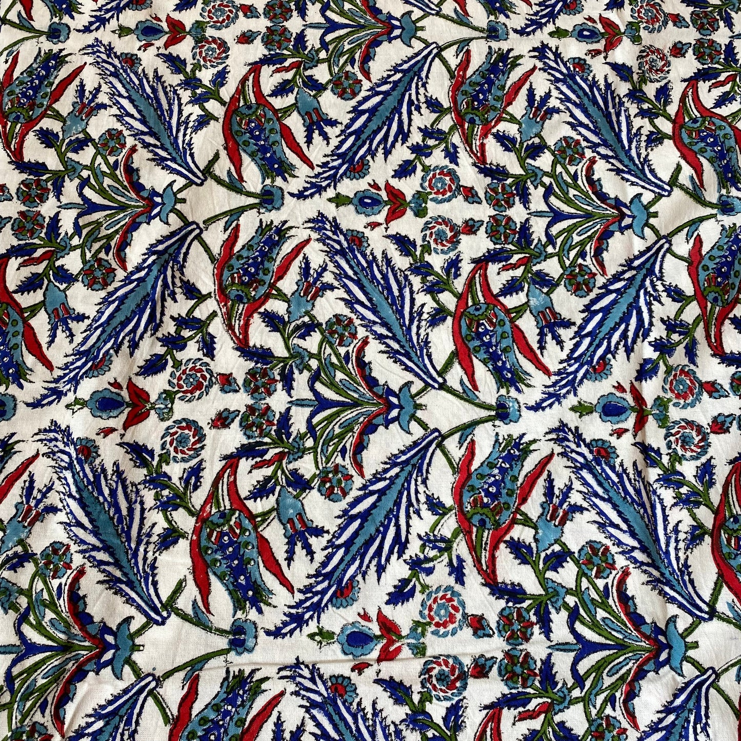 Victoria & Albert Red/Blue Tablecloth—60x60