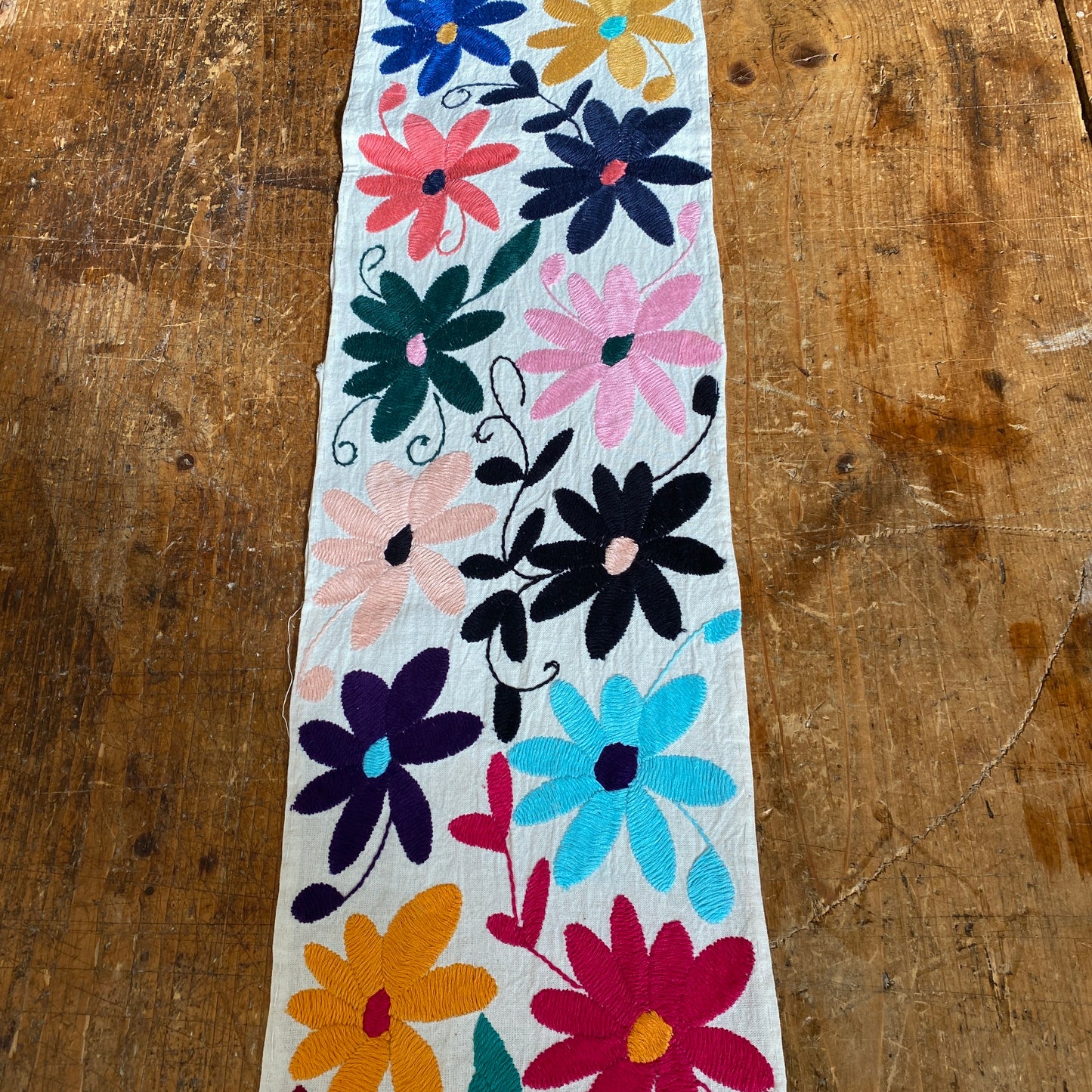 Small Otomi Table Runner- Multicolor Flowers