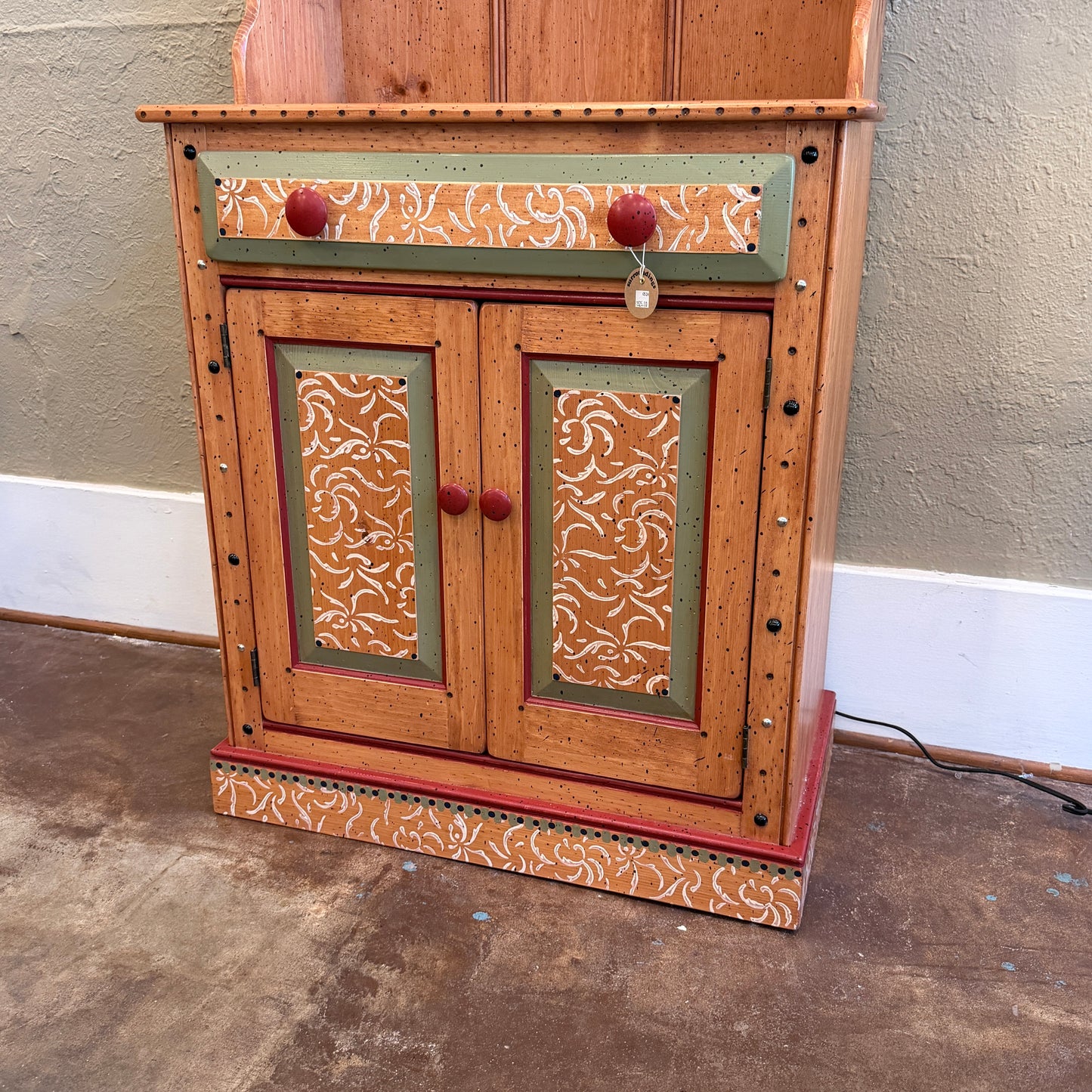 Tommy Lewis Marsh Style Kitchen Cupboard Cabinet