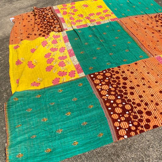 Kantha Patchwork Quilt with Shams- Full/Queen