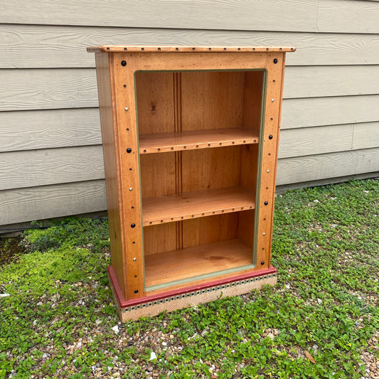 Tommy Lewis Marsh Style Itty Bitty Bookshelf