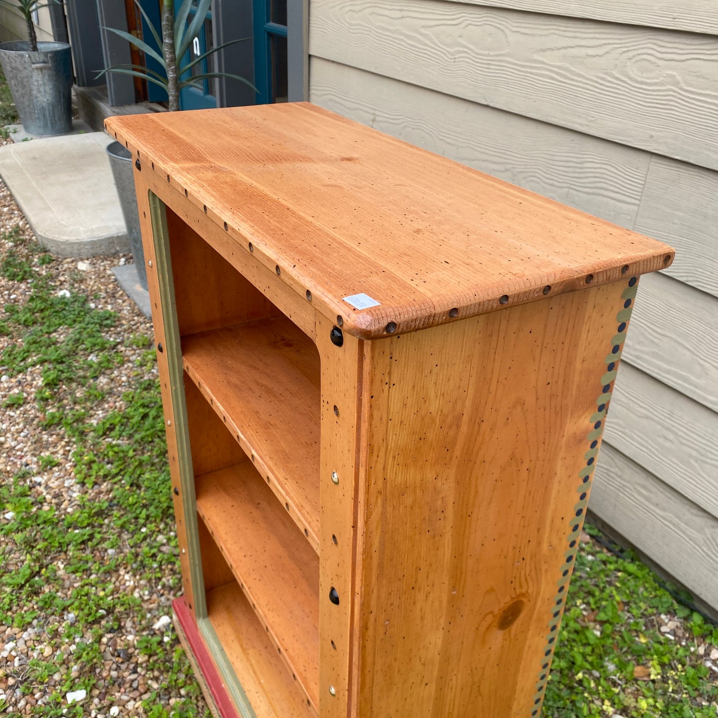Tommy Lewis Marsh Style Itty Bitty Bookshelf