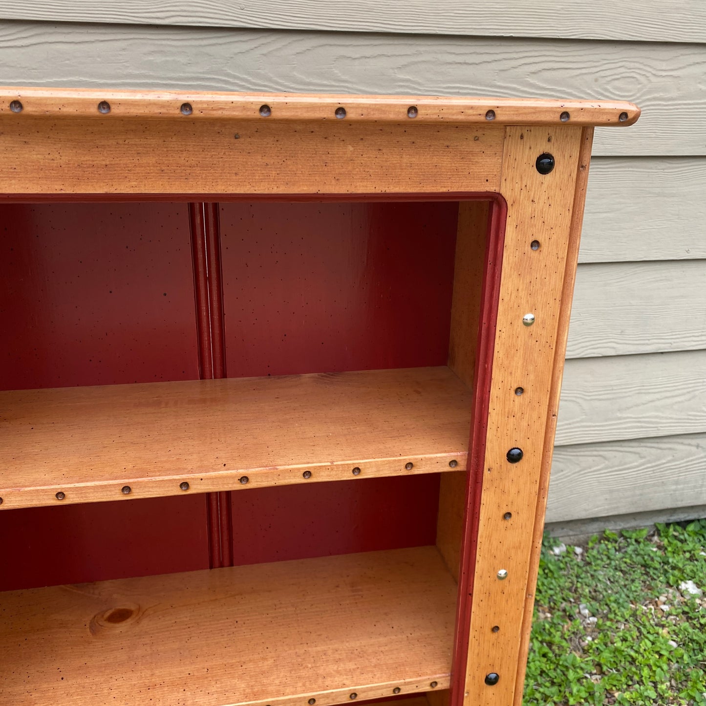 Tommy Lewis Marsh Style Itty Bitty Bookshelf