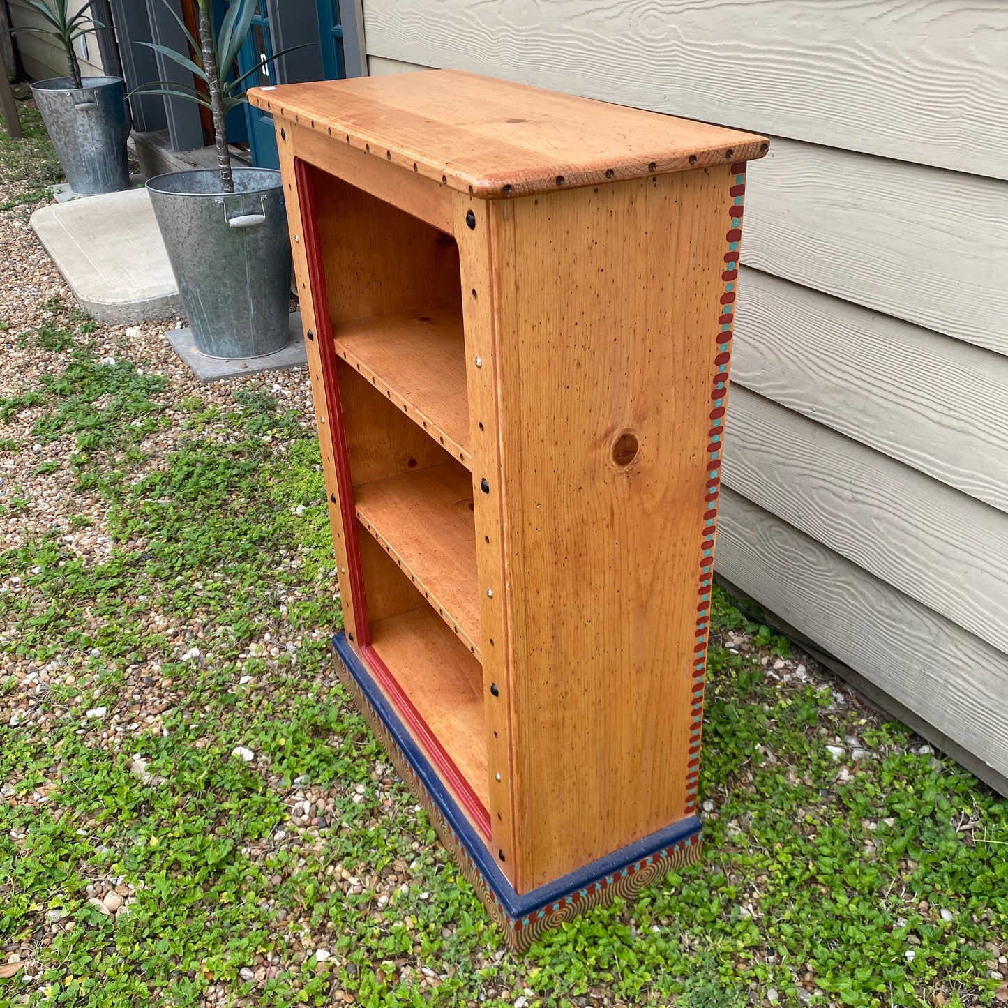 Tommy Lewis Marsh Style Itty Bitty Bookshelf