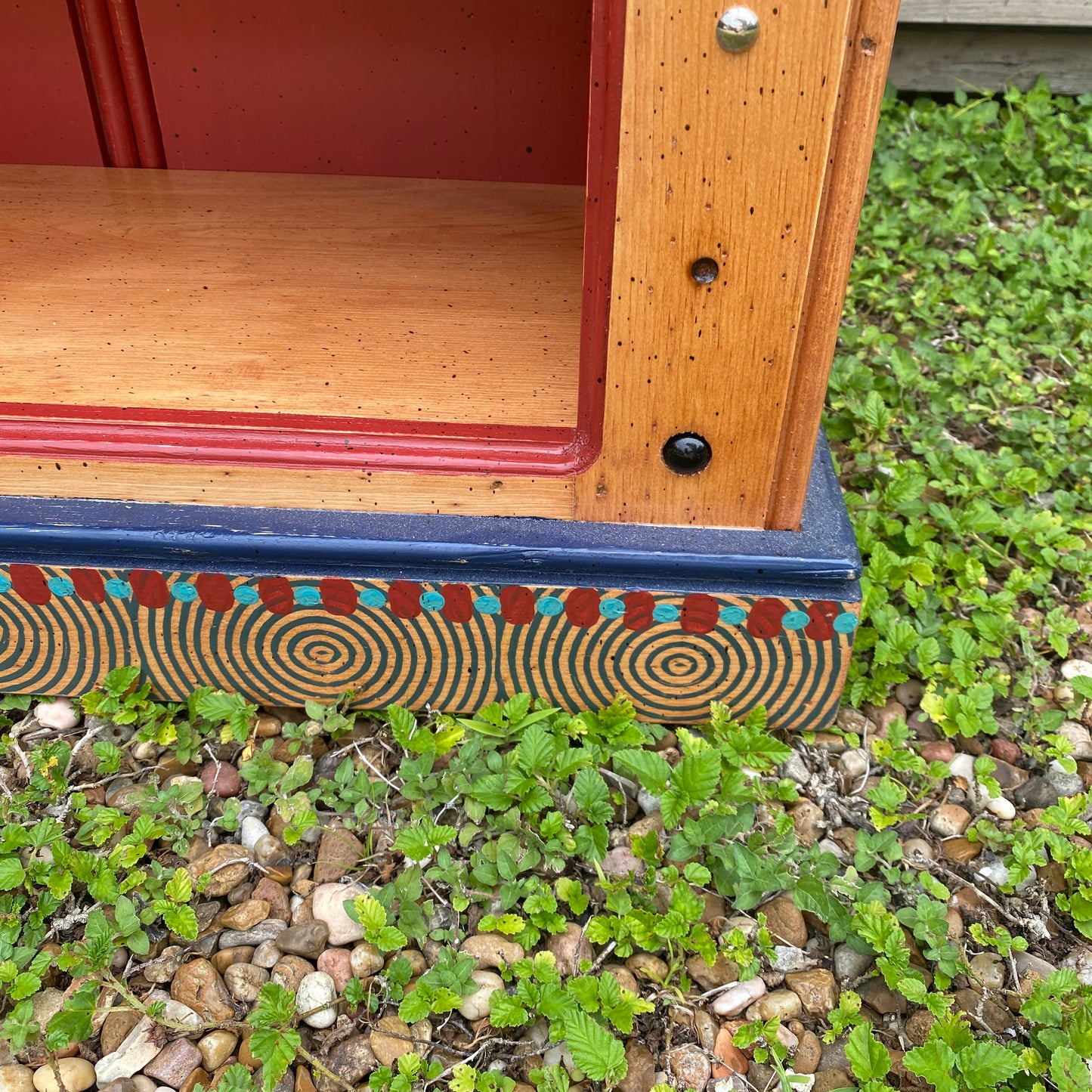 Tommy Lewis Marsh Style Itty Bitty Bookshelf