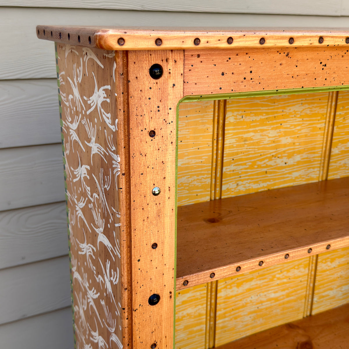 Tommy Lewis Marsh Style 5' Vertical Bookshelf