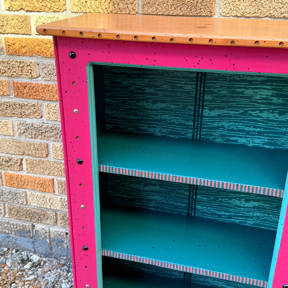 Tommy Lewis Marsh Style Itty Bitty Bookshelf