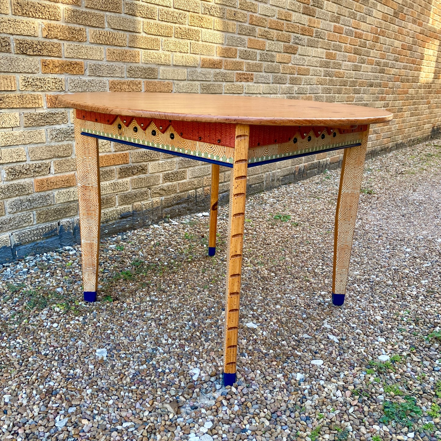 David Marsh 42" Round Dining Table
