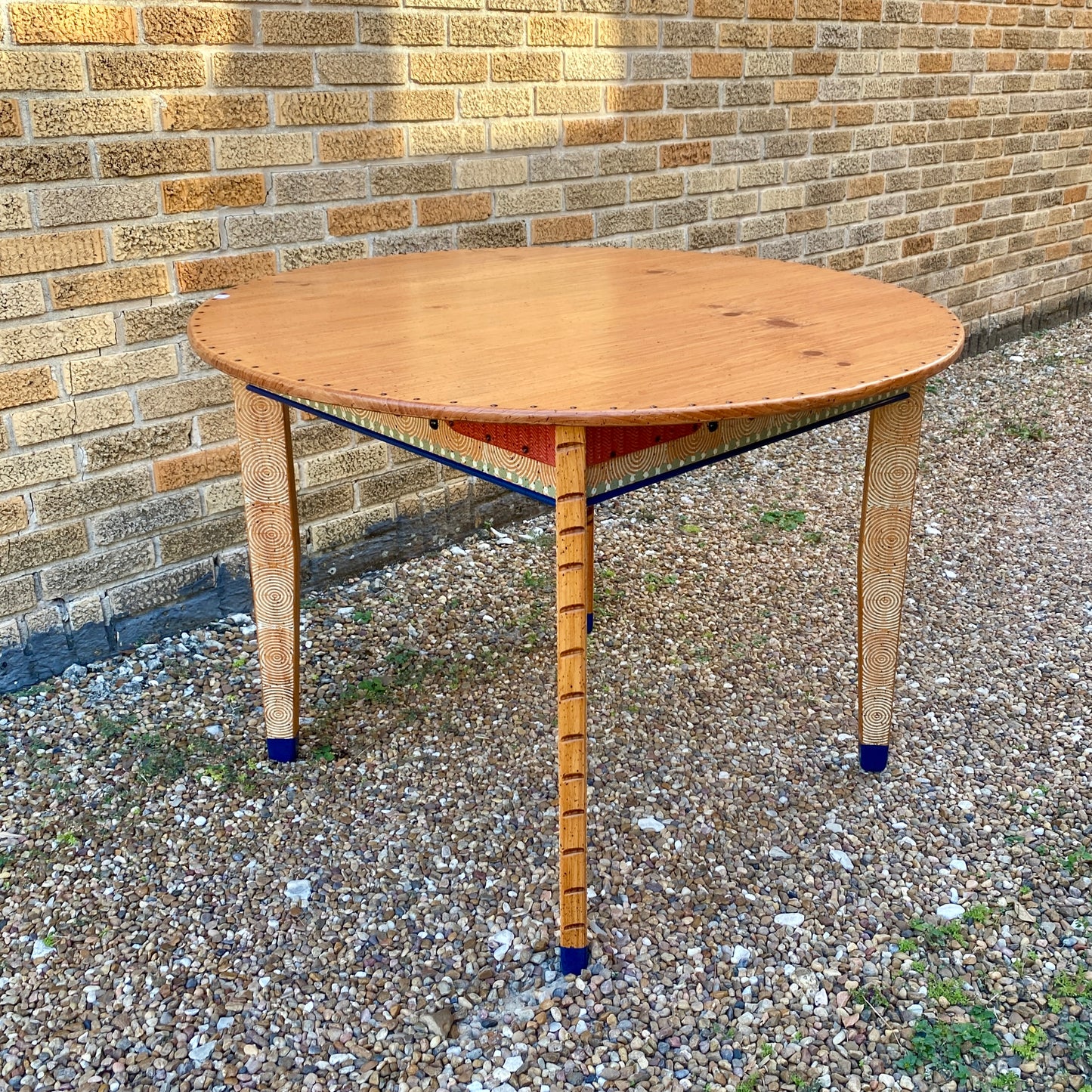 David Marsh 42" Round Dining Table