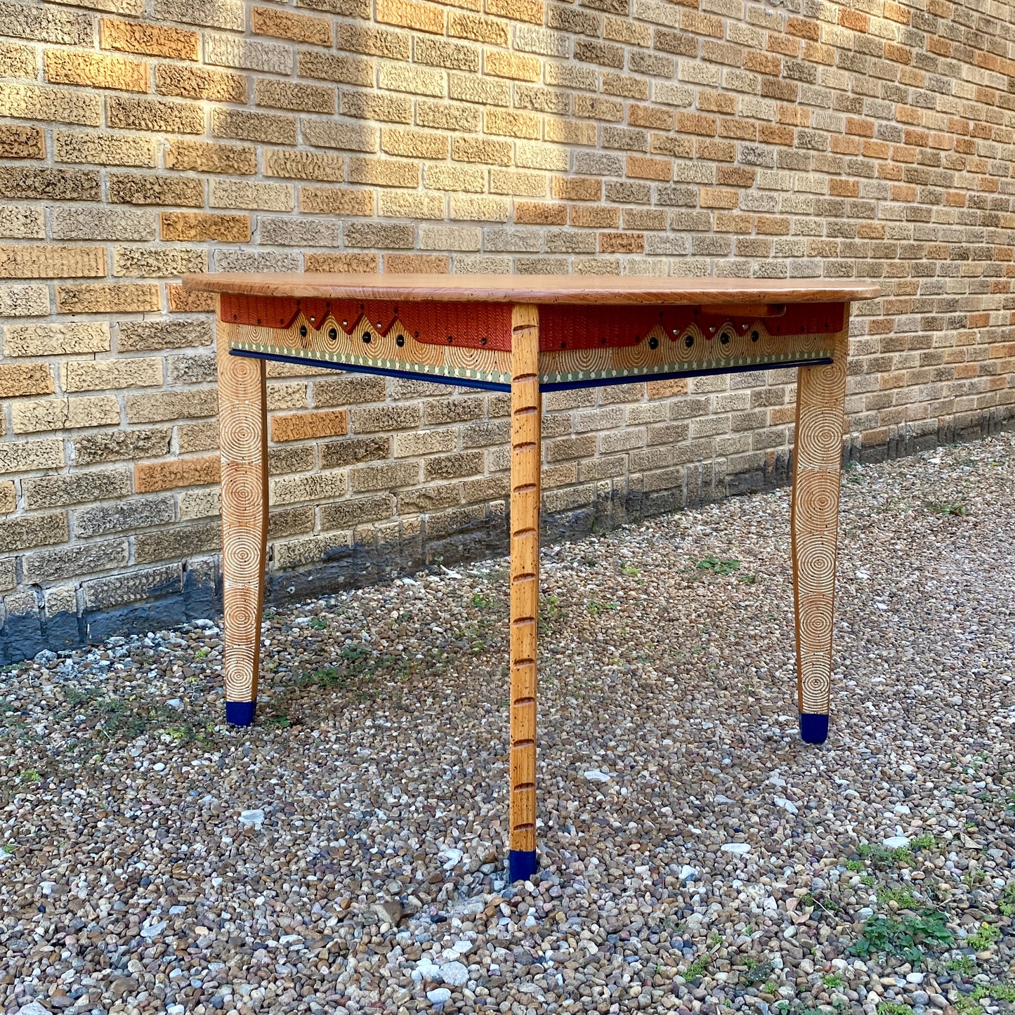 David Marsh 42" Round Dining Table