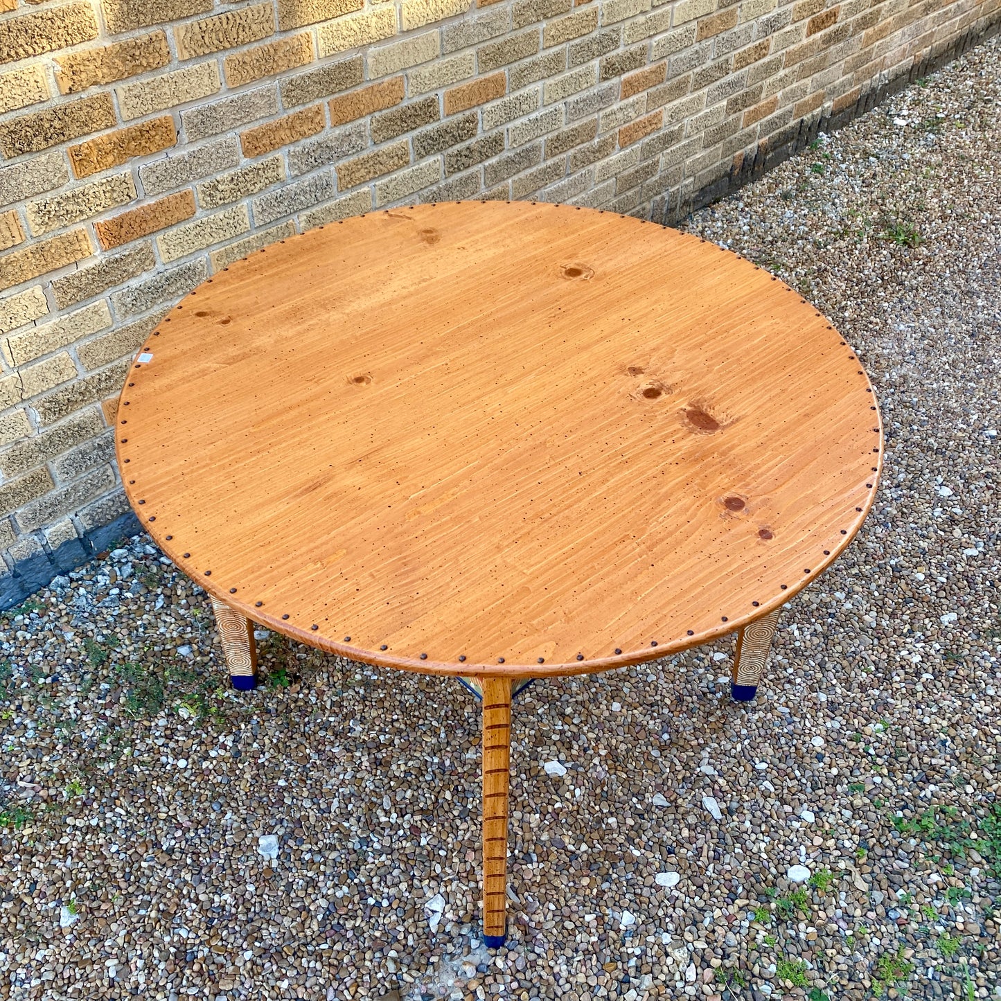 David Marsh 42" Round Dining Table