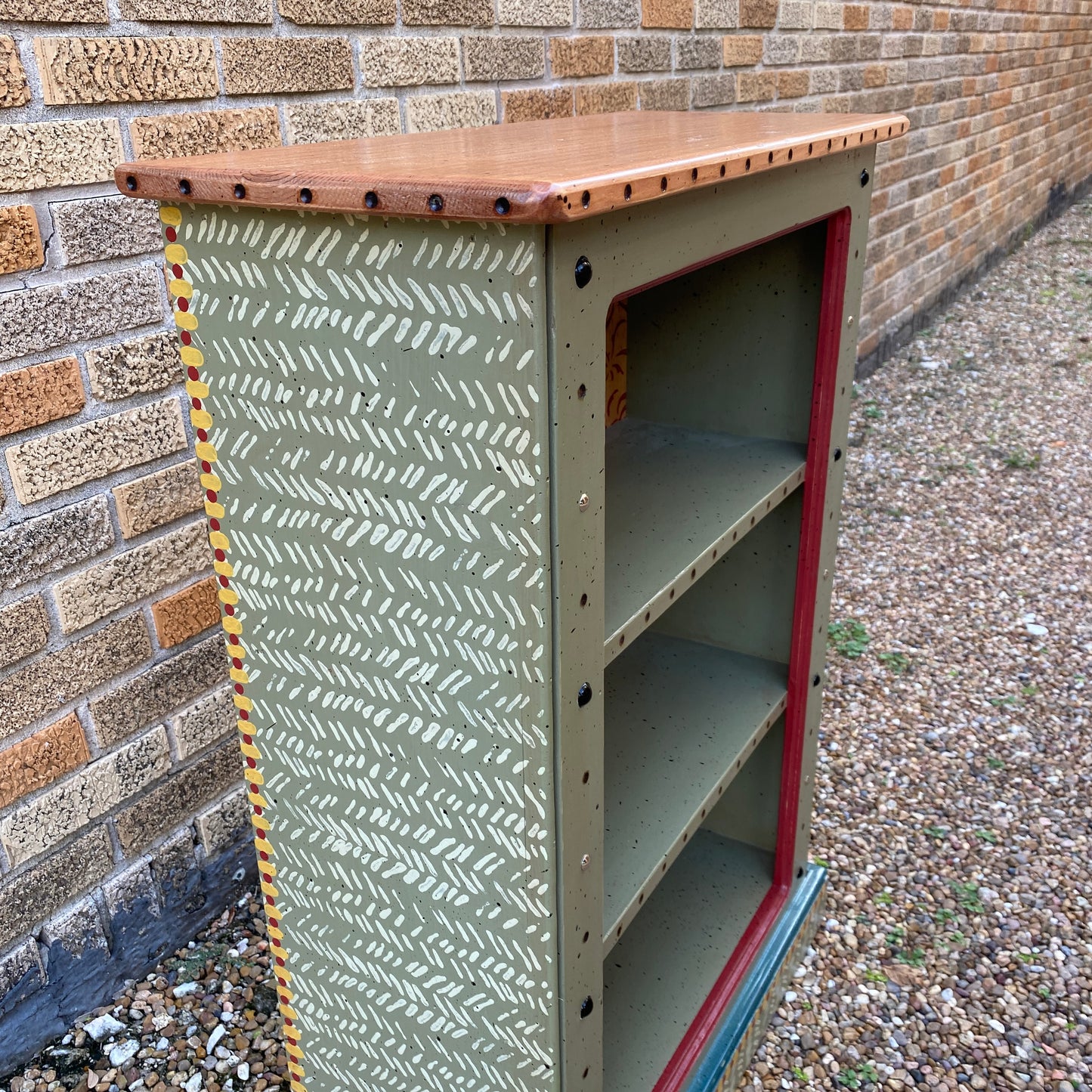 Tommy Lewis Marsh Style Itty Bitty Bookshelf
